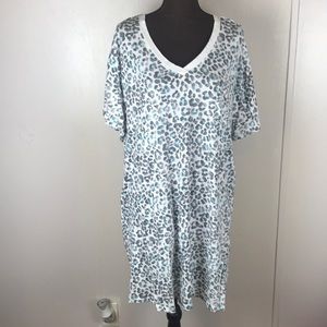 Hue Nightgown